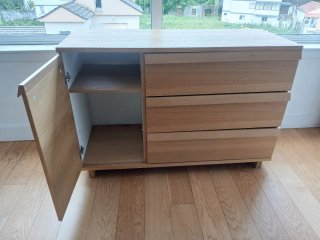 Cómoda IKEA de madera