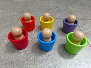 Juego Mini Muñecos Madera Mundo Diver