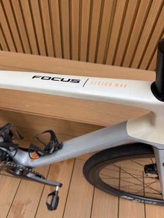 Bici de carretera Focus Izalco Max 9.8