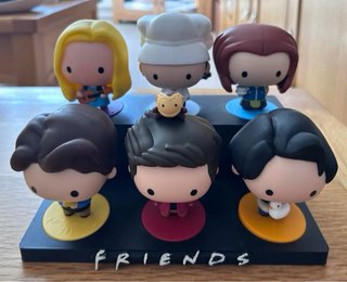 Expositor Figuras Friends McDonald's