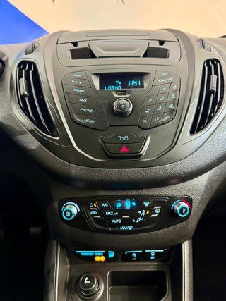 Ford Transit Courier 2020