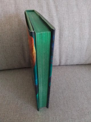 Criaturas imposibles y el rey envenenado