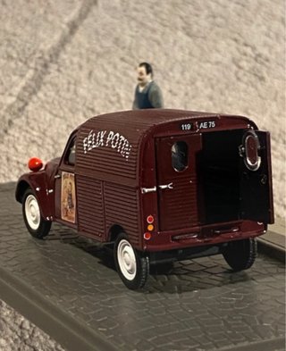 Lotto 5 modellini auto d'epoca