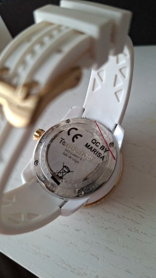 Reloj Tendence Cuarzo Analógico Dorado y Blanco