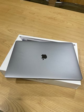 MacBook Pro 16 i9 32GB RAM 1TB SSD