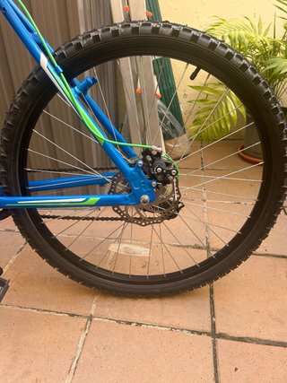 Bicicleta MTB marca Barracuda Mayhem 26”