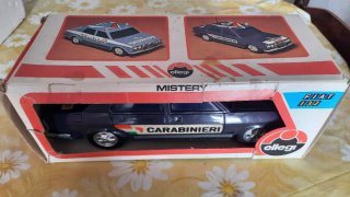 Macchina giocattolo vintage Fiat 132