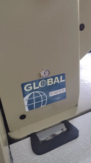 Máquina de coser GLOBAL ZZ 568