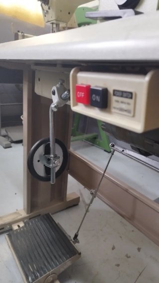 Máquina de coser GLOBAL ZZ 568