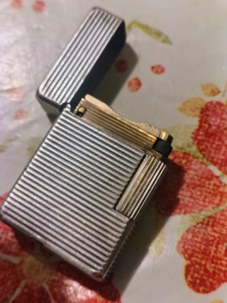 Accendino S.T. Dupont Argento
