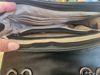 Bolso Guess Negro Pequeño