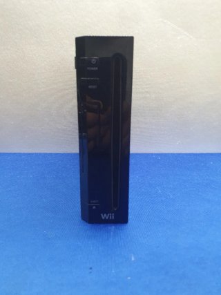 NINTENDO WII NEGRA CON FALLO DE LECTURA Y SIN TAPA