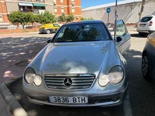 Mercedes-Benz C 2003