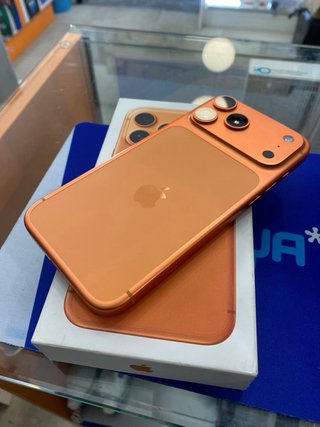 iPhone 17 Pro Max 256GB Naranja bateria. 100%
