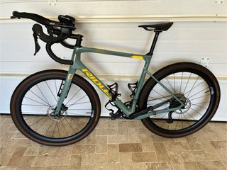Bicicleta Gravel Ridley Grifn. 2 Juegos de ruedas
