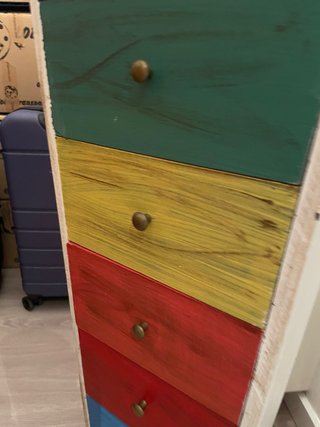 Cajonera de madera multicolor
