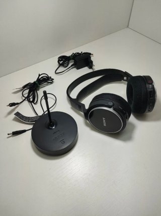 Auriculares Inalámbricos Sony MDR-RF810RK
