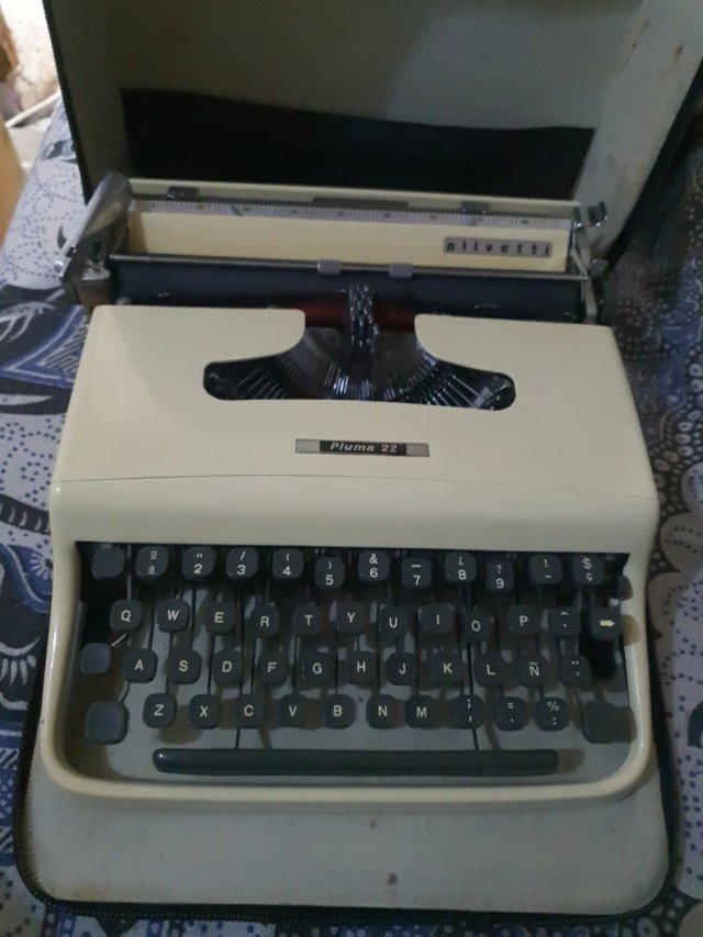 Olivetti Pluma 22 Máquina de Escribir