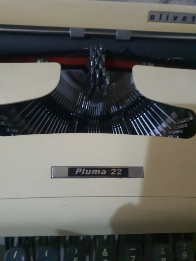 Olivetti Pluma 22 Máquina de Escribir