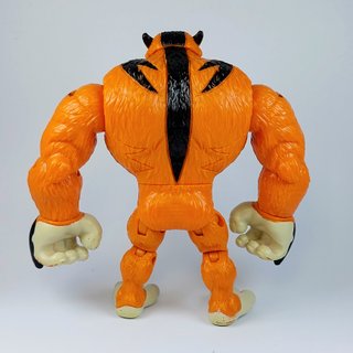Action Figure Ben 10 Rath Tigre Playmates Snodata