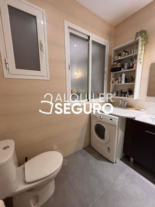 Piso en alquiler en Palos de Moguer en Madrid