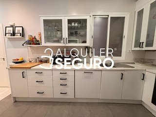 Piso en alquiler en Palos de Moguer en Madrid
