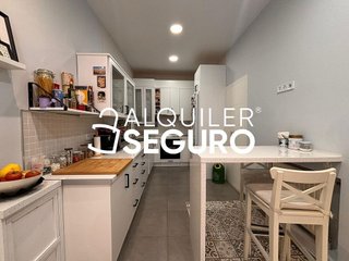 Piso en alquiler en Palos de Moguer en Madrid