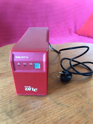 SAI Salicru SPS One 700VA (No enciende)