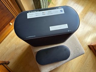 Barra de Sonido Compacta LG QP5 Negra