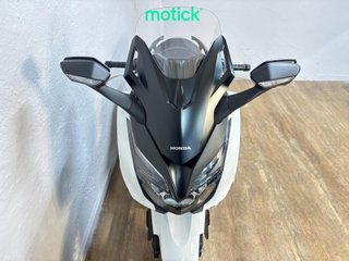 HONDA FORZA 125