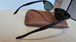 Gafas de sol Ray-Ban RB4132 negras y plateadas