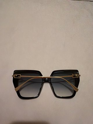 Occhiali da sole Fendi neri e grigi