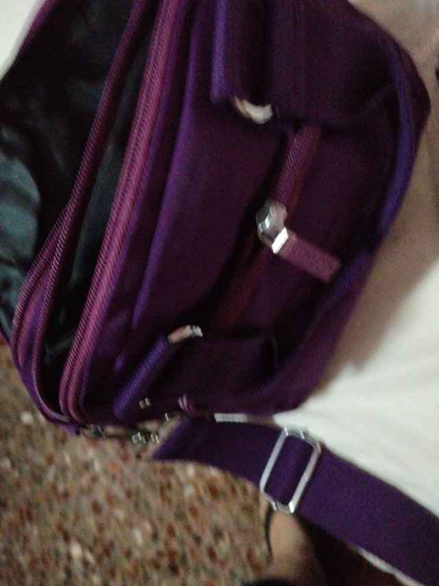 Bolso Morado y Negro con Reloj