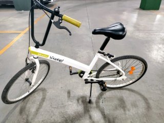 Bicicleta B'Coool Btwin Blanca