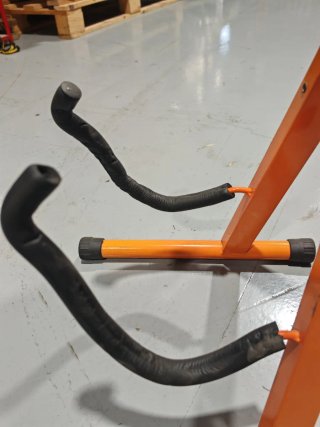 Soporte metálico base de pie Multiusos