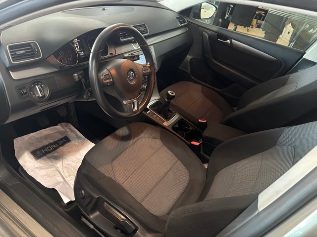 Volkswagen Passat 2012