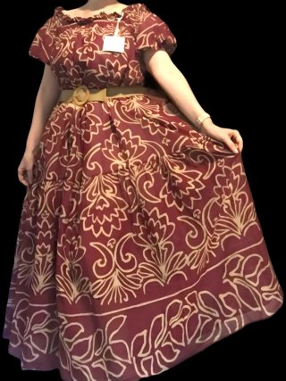Vestido maxi estampado con cinturón