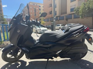 Yamaha XMAX Tech Max 125 Negra/Gris