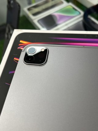 iPad Pro 12.9" | M2 | 6a Gen | WiFi + Cell | 2022