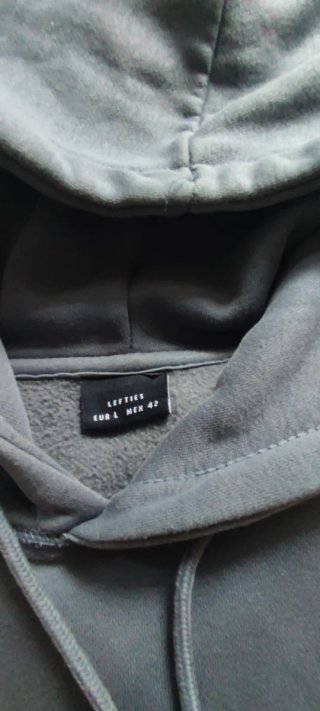 Sudadera azul grisáceo con capucha y estampado