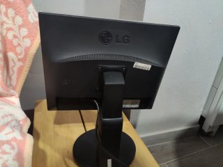 Pantalla LG Flatron E1910 19