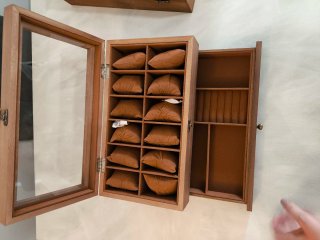Scatola porta orologi in legno con cassetto