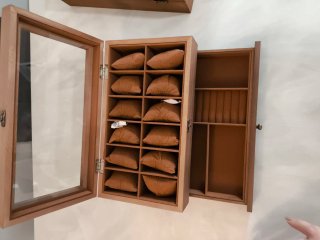 Scatola porta orologi in legno con cassetto