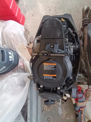 Motor fueraborda Yamaha 13.5 CV 4 tiempos