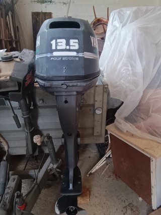 Motor fueraborda Yamaha 13.5 CV 4 tiempos