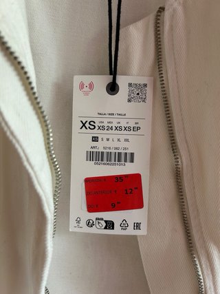 Chaleco blanco vaquero de Zara