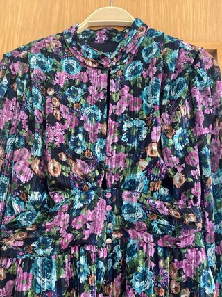 Vestido de seda estampado floral