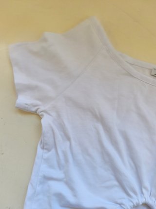 Top blanco cut out Subdued talla S