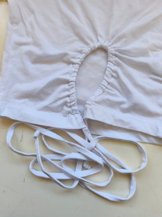 Top blanco cut out Subdued talla S