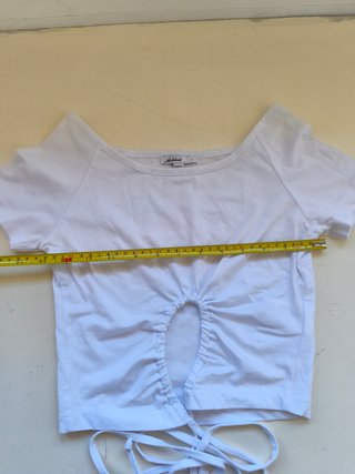 Top blanco cut out Subdued talla S